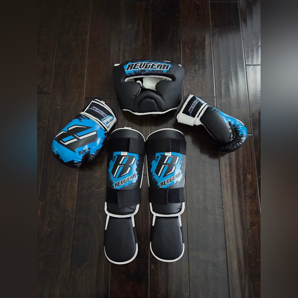 Kids Boxing Gear Set - Black and Blue